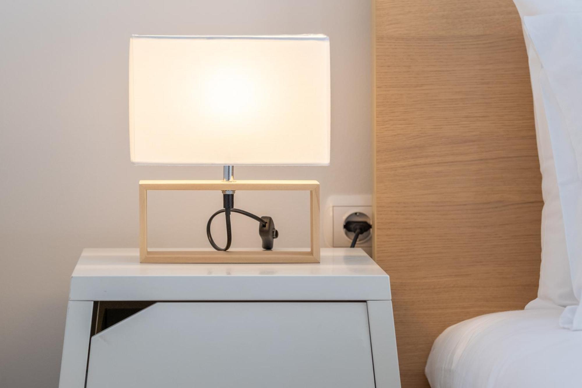Lovely And Modern 3bd Close To Ampelokipoi Metro דירה *