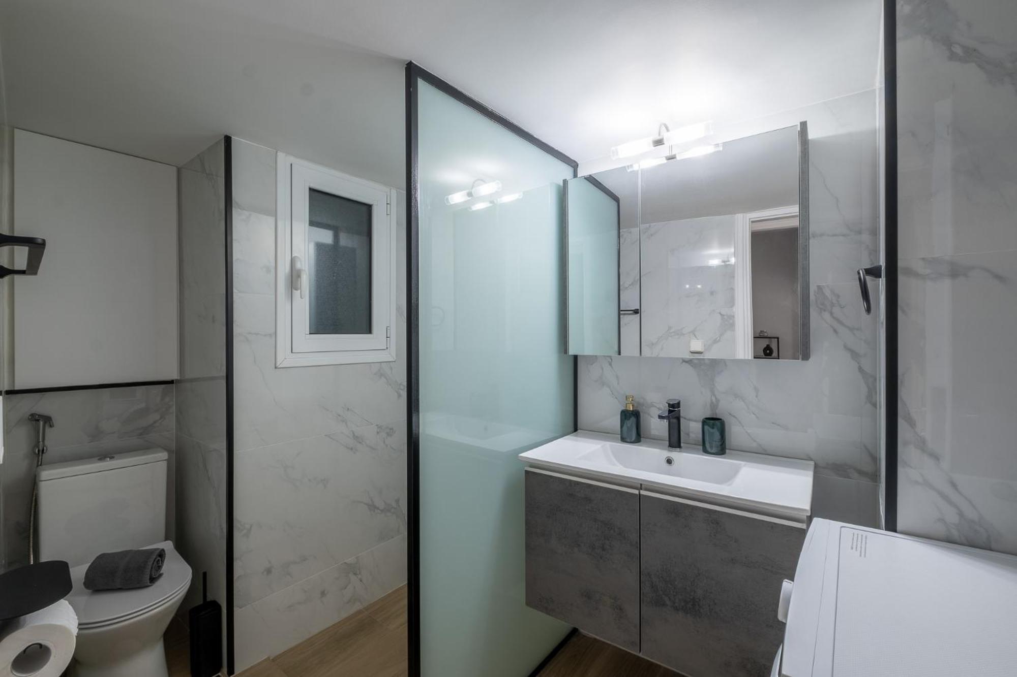 Apartment Lovely And Modern 3bd Close To Ampelokipoi Metro Athens