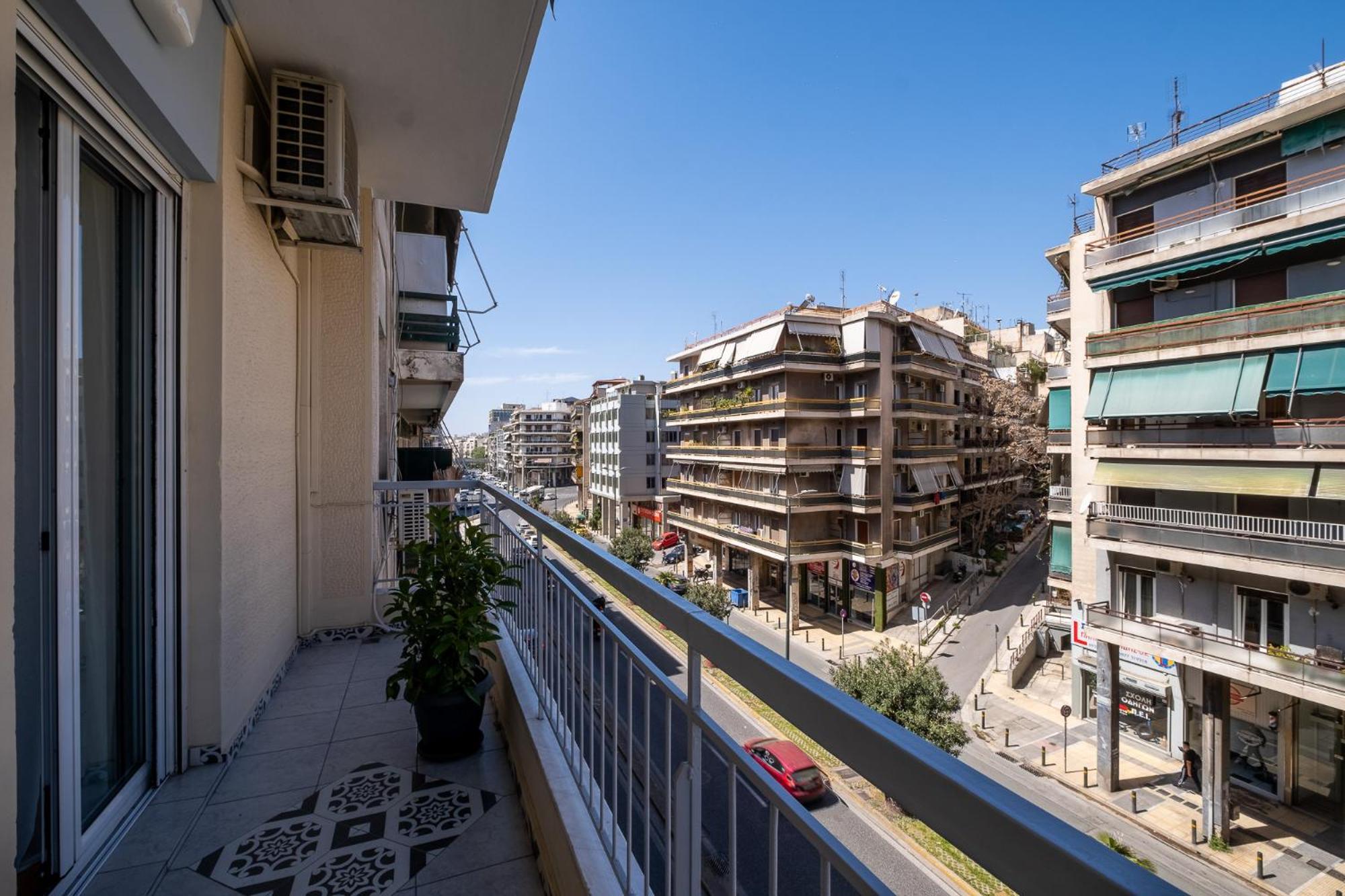 Lovely And Modern 3bd Close To Ampelokipoi Metro