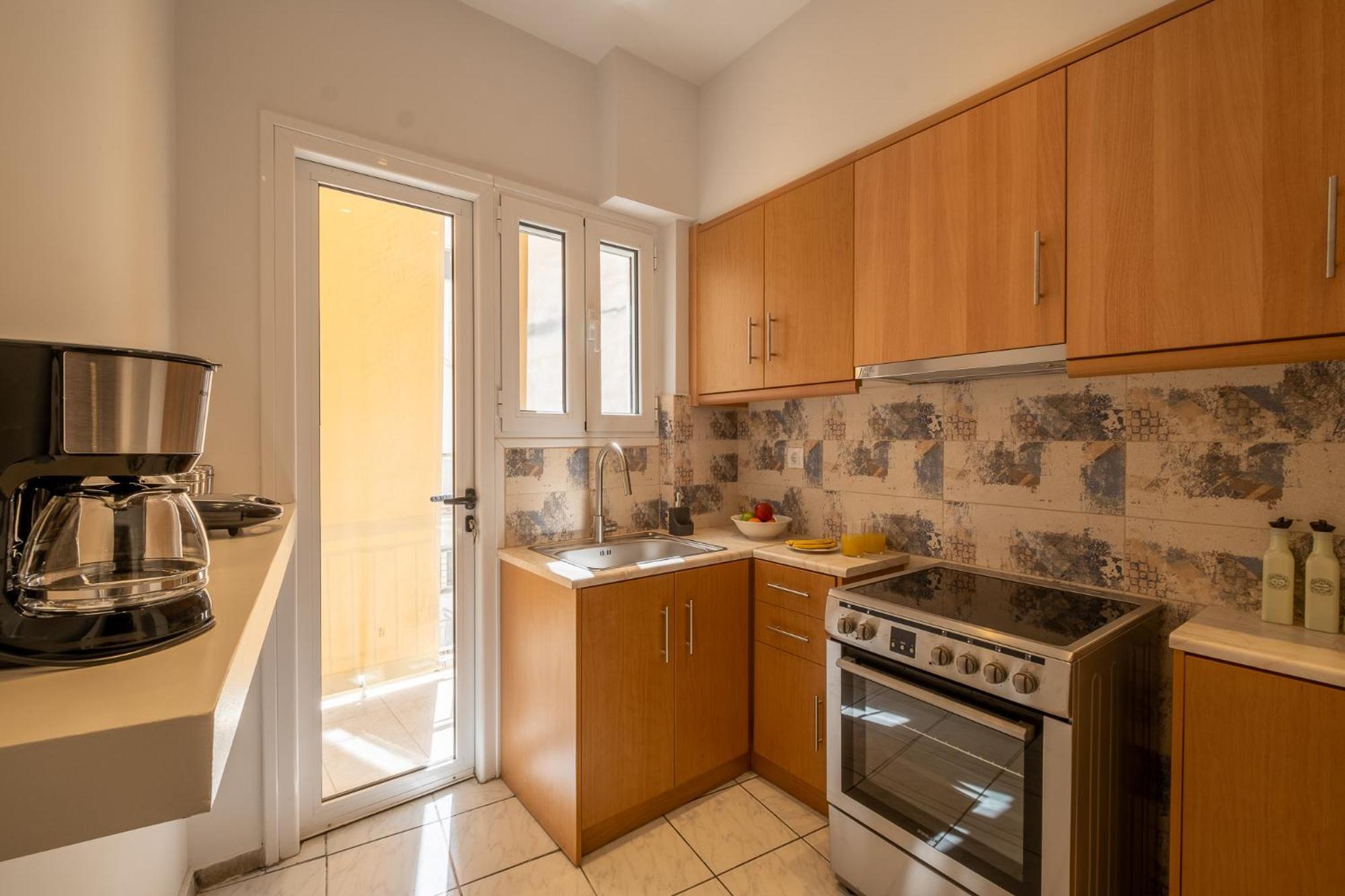 Lovely And Modern 3bd Close To Ampelokipoi Metro